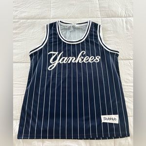 Aaron Judge size extra large tank top jersey. Never worn !